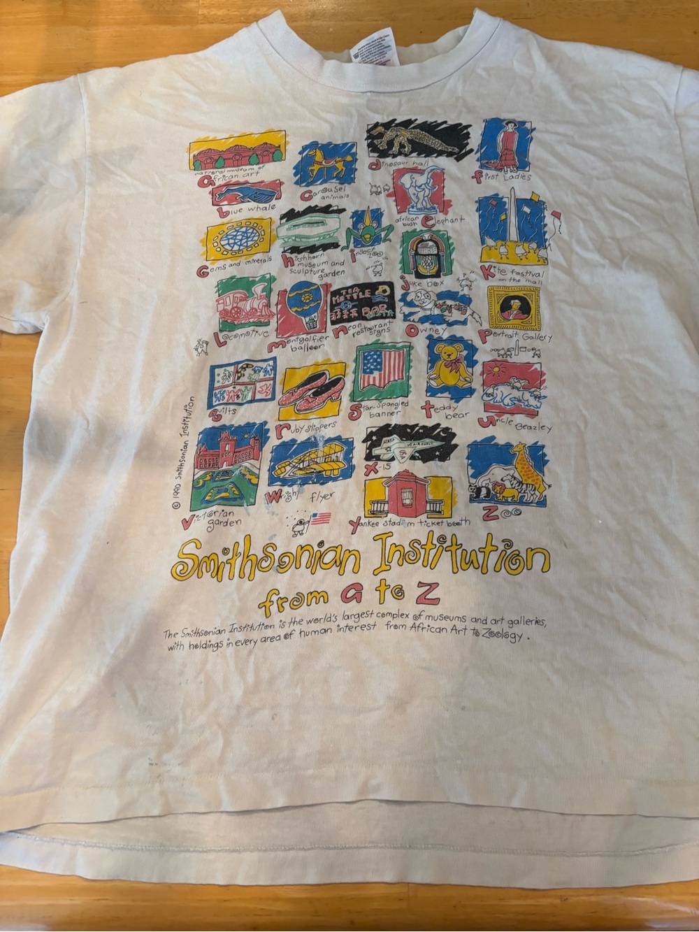 Genuine vintage 1990 Smithsonian Institution "From A to Z" t-shirt.